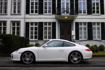 911 9